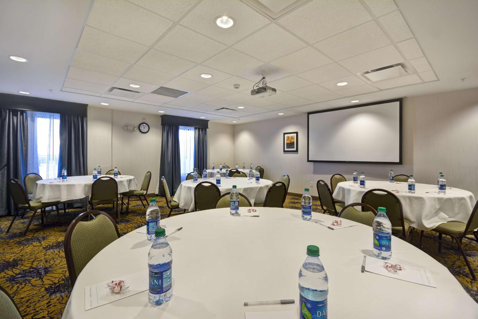 Hampton Inn & Suites Detroit/Warren Εξωτερικό φωτογραφία