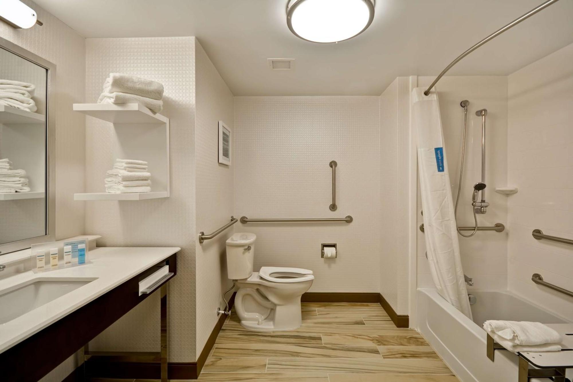 Hampton Inn & Suites Detroit/Warren Εξωτερικό φωτογραφία