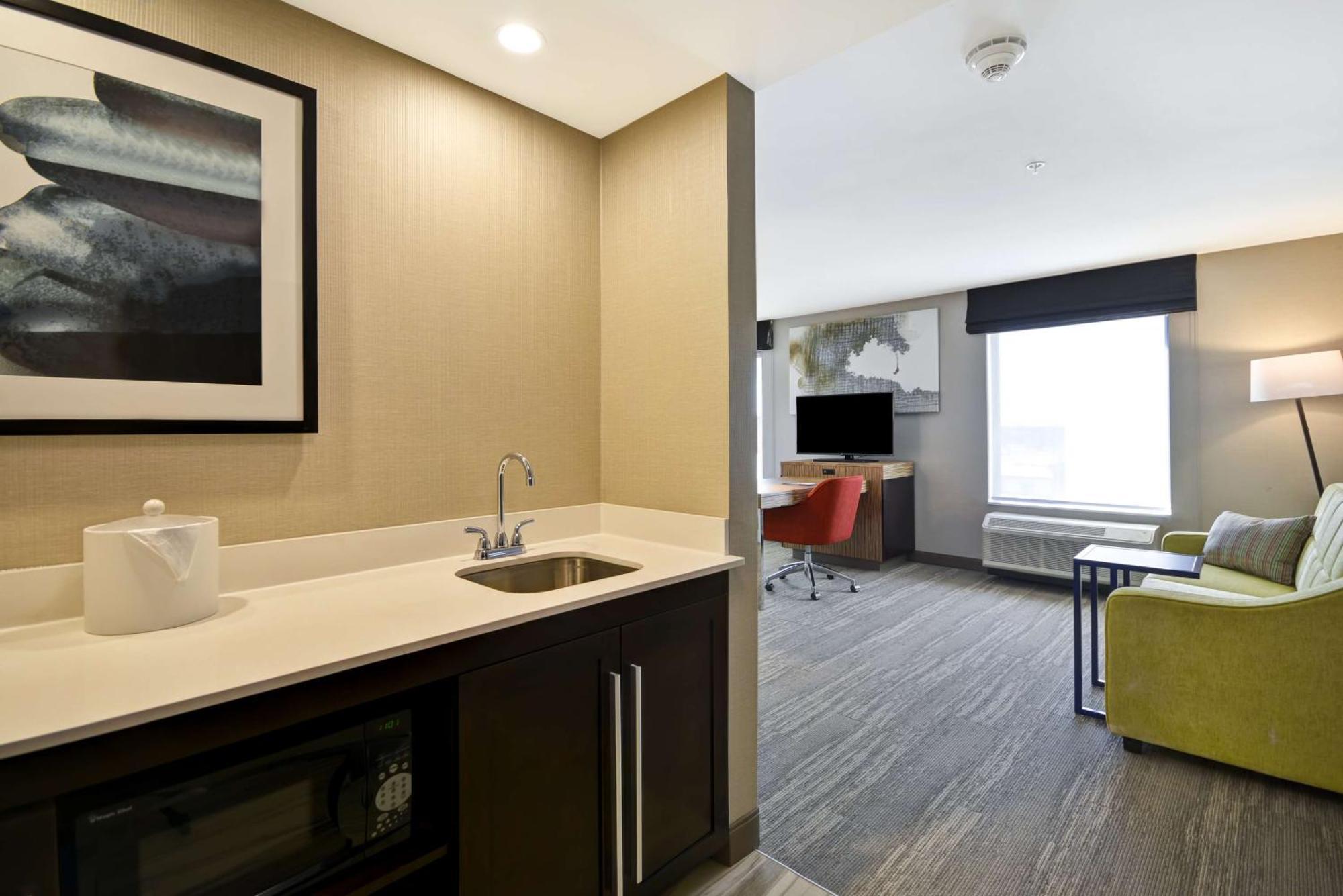 Hampton Inn & Suites Detroit/Warren Εξωτερικό φωτογραφία