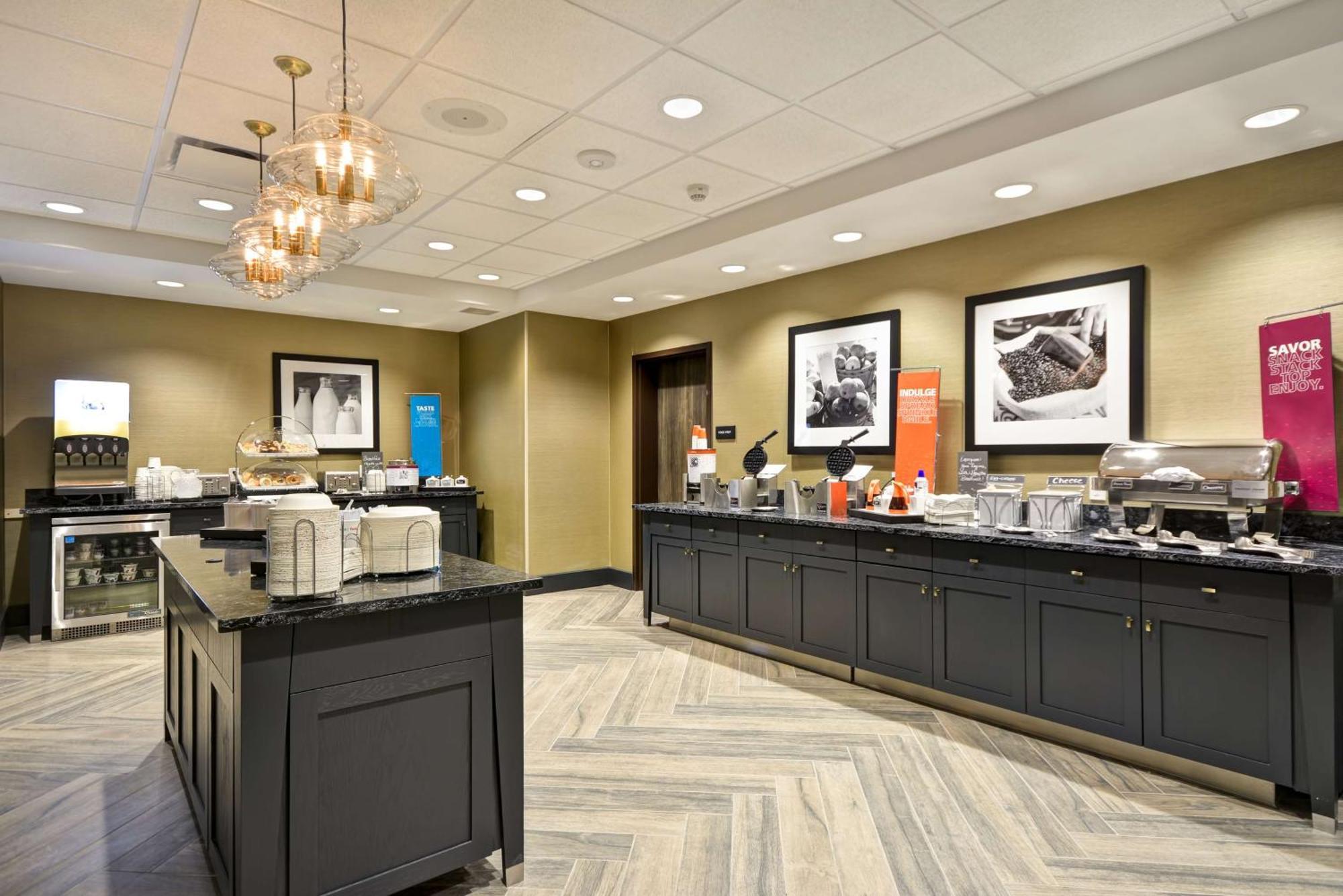 Hampton Inn & Suites Detroit/Warren Εξωτερικό φωτογραφία