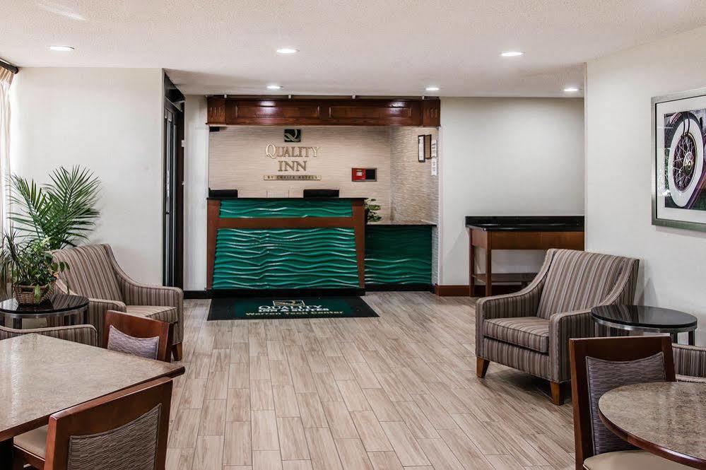 Hampton Inn & Suites Detroit/Warren Εξωτερικό φωτογραφία